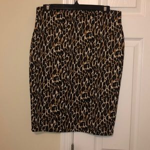 Leopard pencil skirt